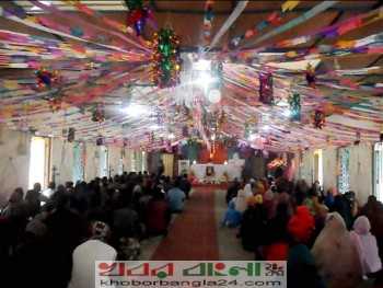 প্রার্থনারত খ্রীষ্টানগণ
