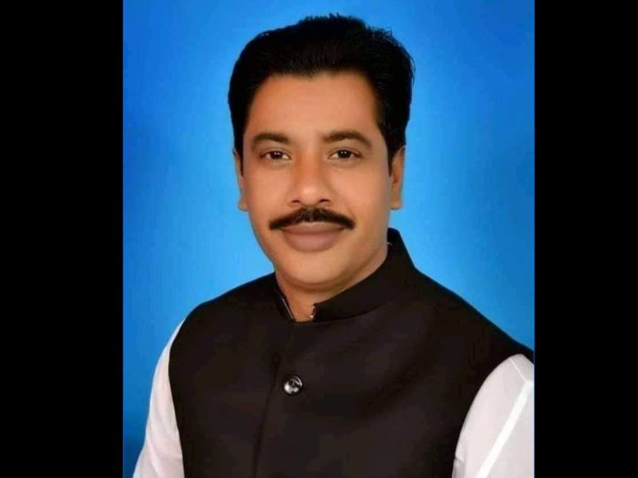 এডিএম শহীদুল ইসলাম নৌকা পাওয়ায় আনন্দে ভাসছেন নৌকা প্রেমী ও সাধারণ জনগণ